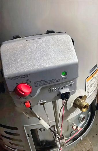 https://mountlawleyhotwater.com.au/uploads/2025/06/electric-hot-water-system-76652.jpg