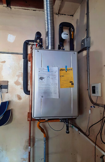https://mountlawleyhotwater.com.au/uploads/2025/06/instant-hot-water-systems-51476.jpg